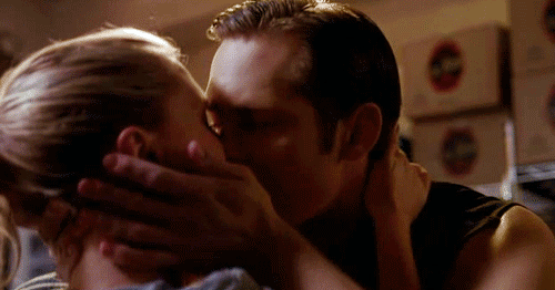 eric-and-sookie-first-kiss-sookie-and-eric-14953921-500-262
